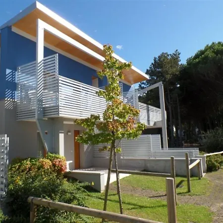 Lovely First-floor Flat Near The Shores-bibione 아파트 비비오네